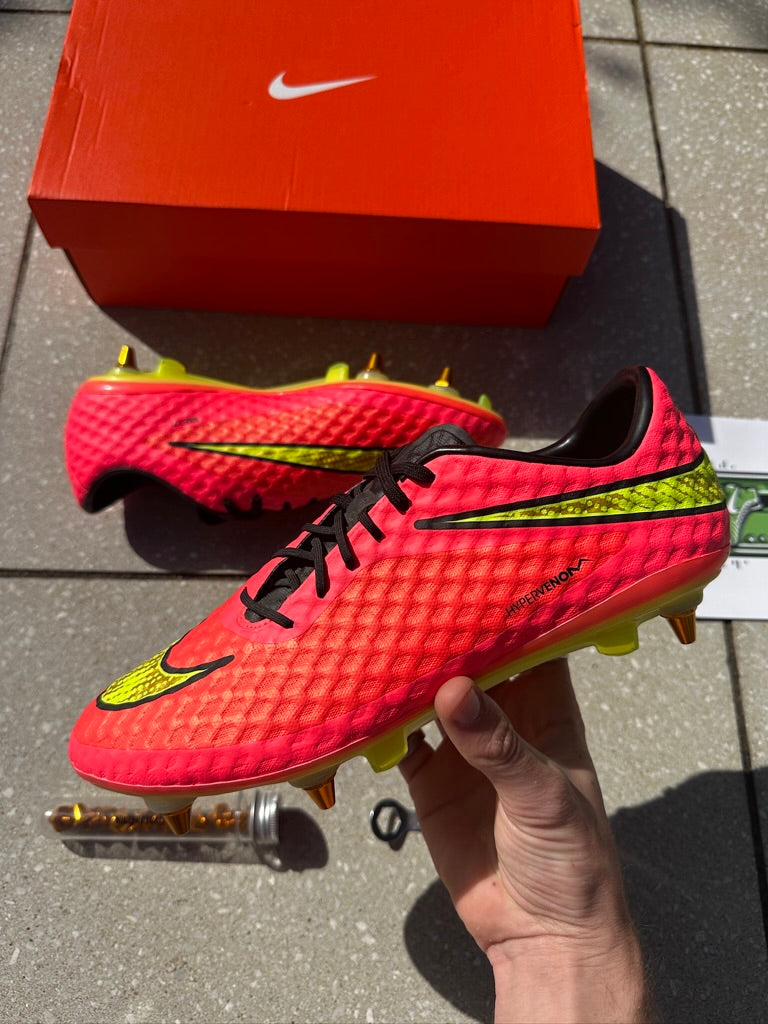 Nike Hypervenom Phantom 1 Elite SG-PRO 'Hyper Punch'