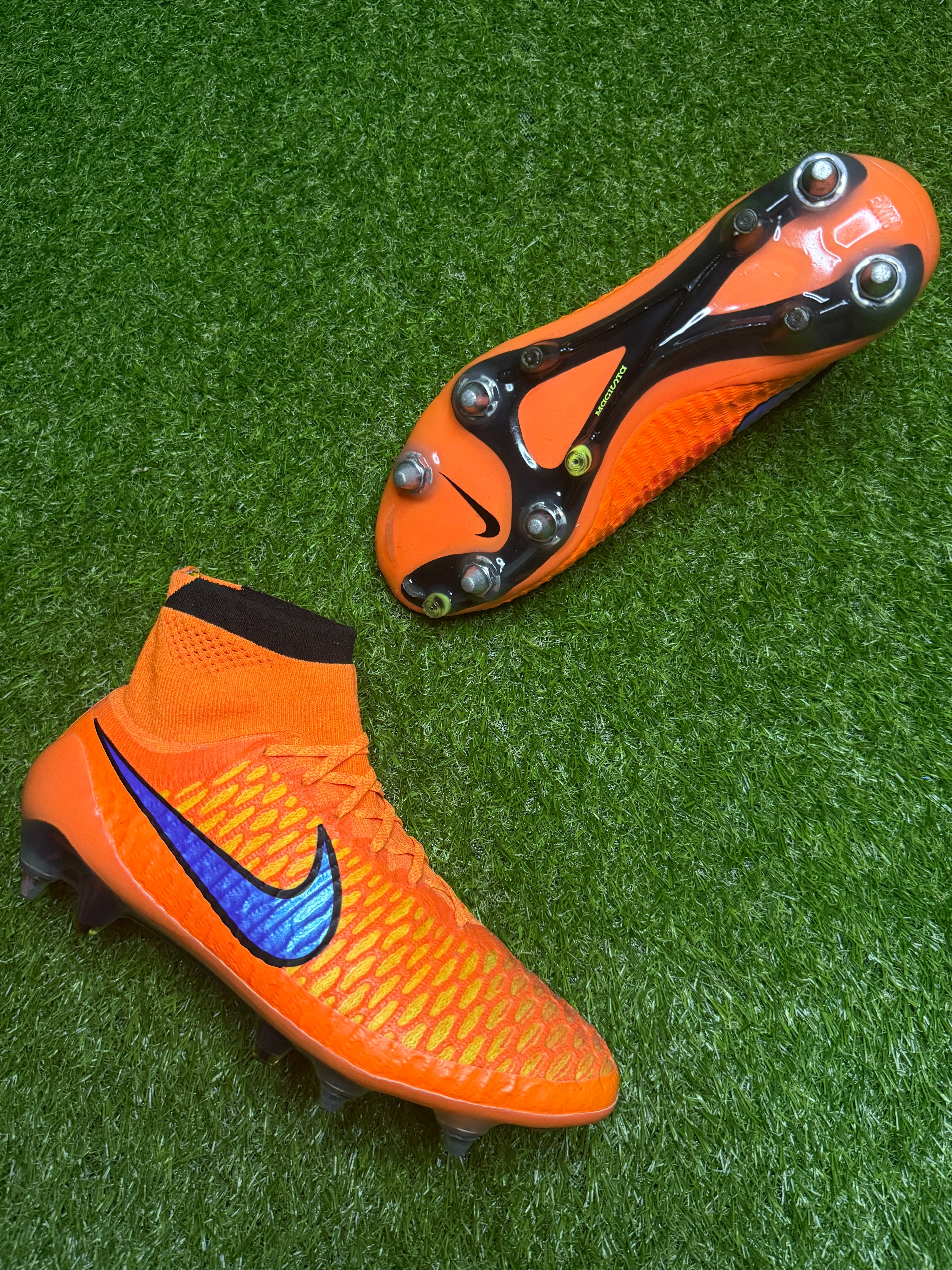 Nike Magista Obra 1 Elite SG-PRO 'Intense Heat'