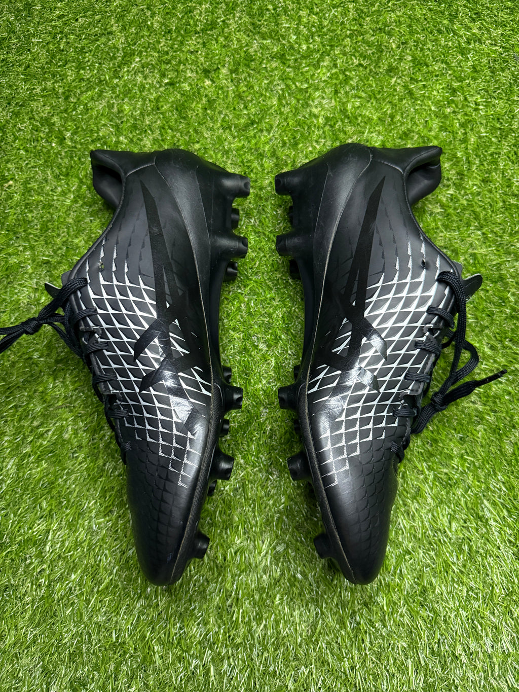 Asics Menace 4 FG 'Black/White'
