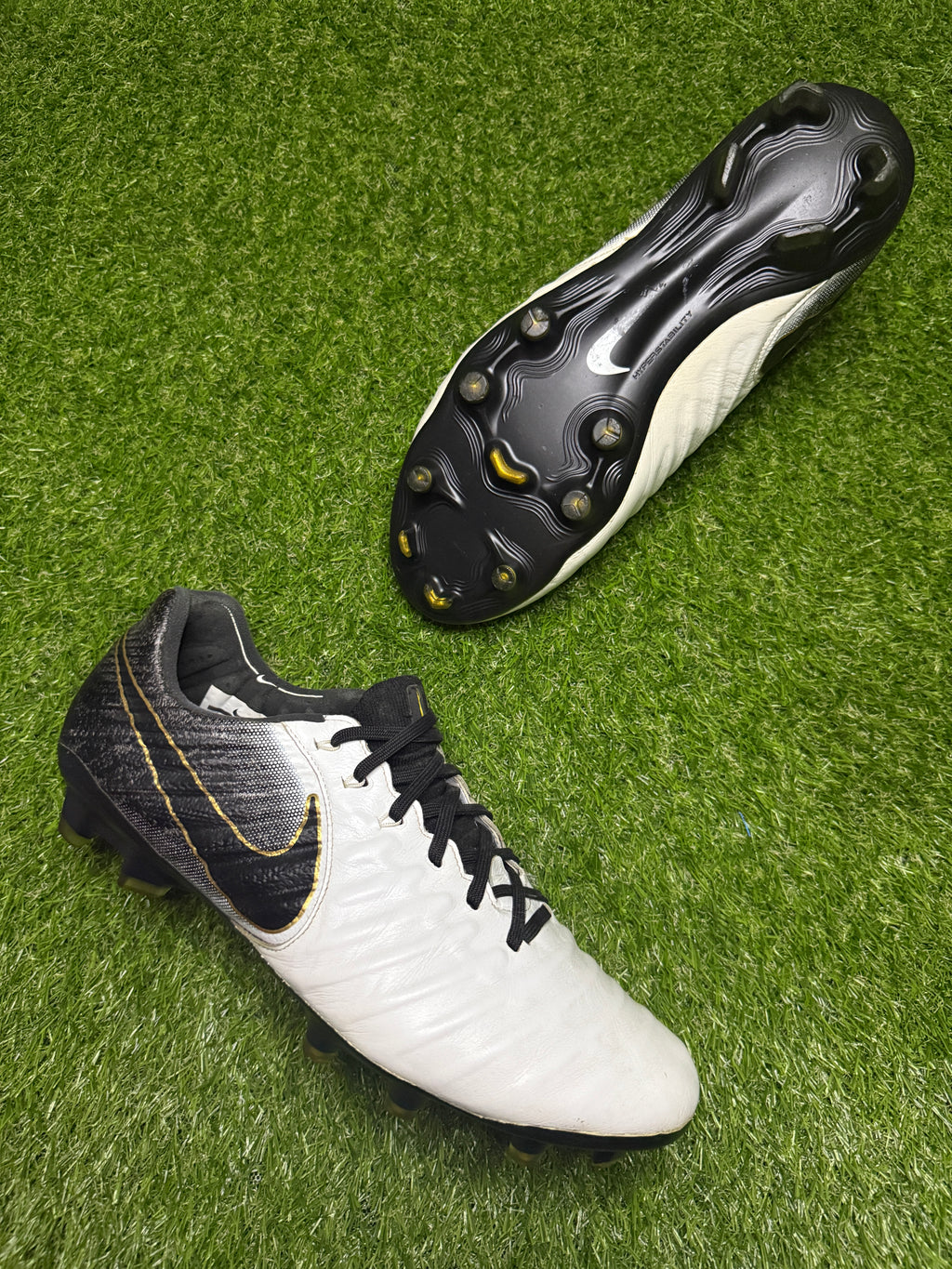 Nike Tiempo Legend 7 Elite FG 'Black/White/Gold'
