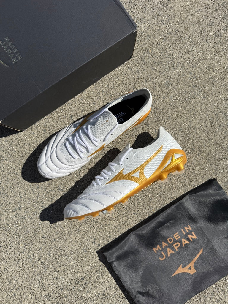 Mizuno Morelia Neo 4 B JAPAN FG 'Bright Gold'