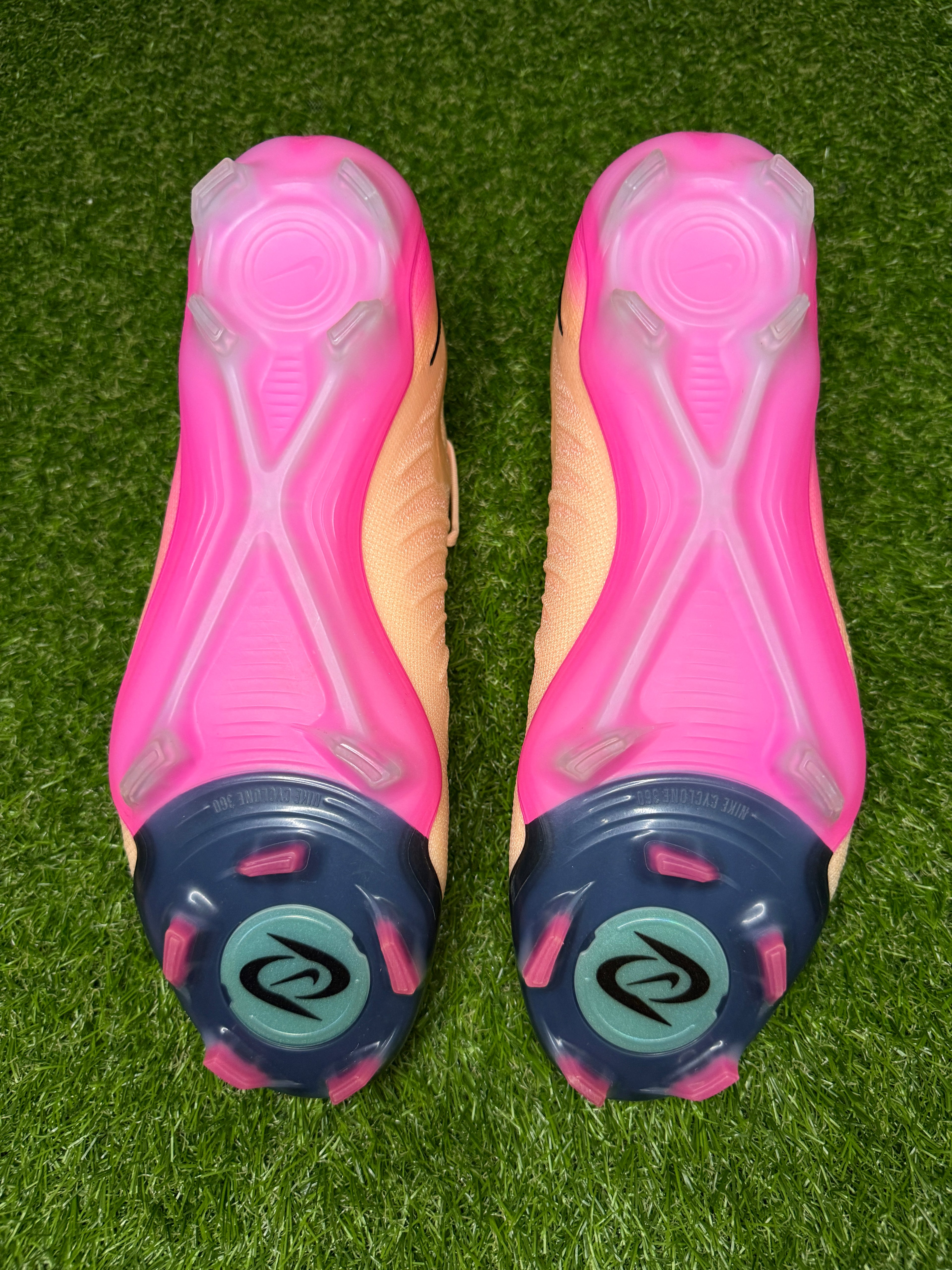 Nike Phantom GX 2 Elite FG 'Prism'