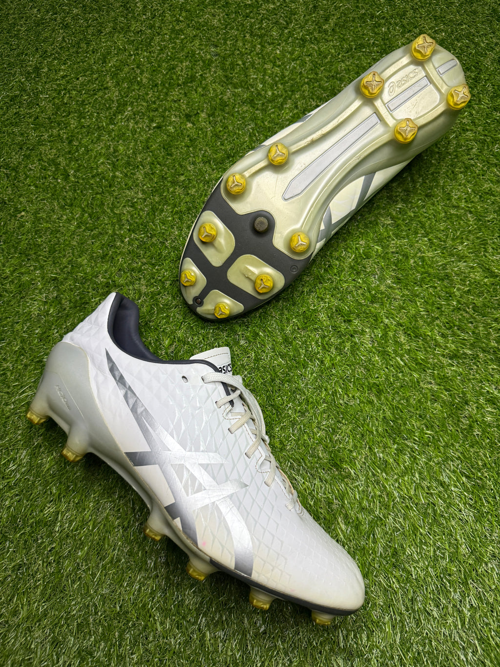 Asics Menace 4 FG 'White/Silver'