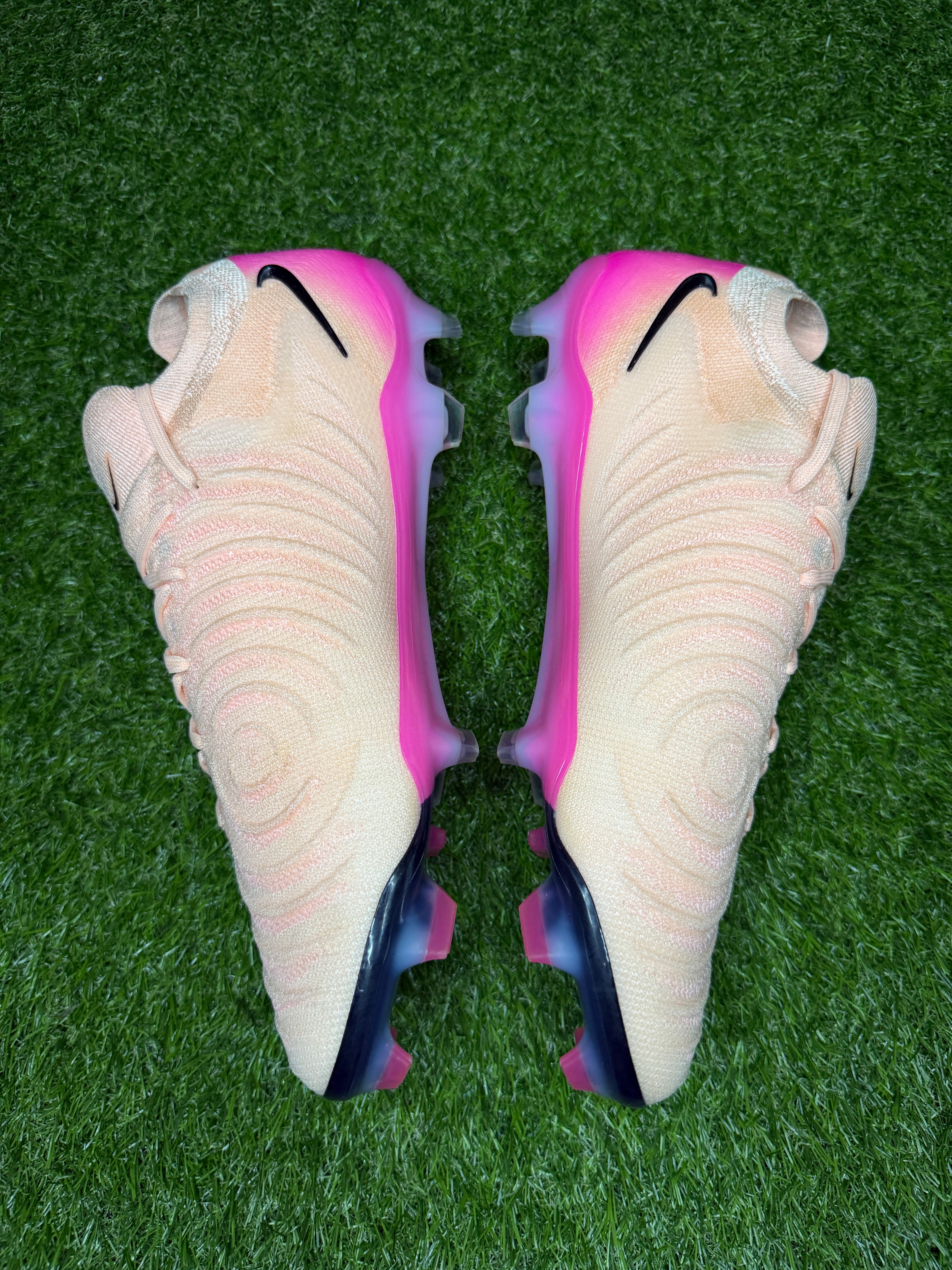 Nike Phantom GX 2 Elite FG 'Prism'