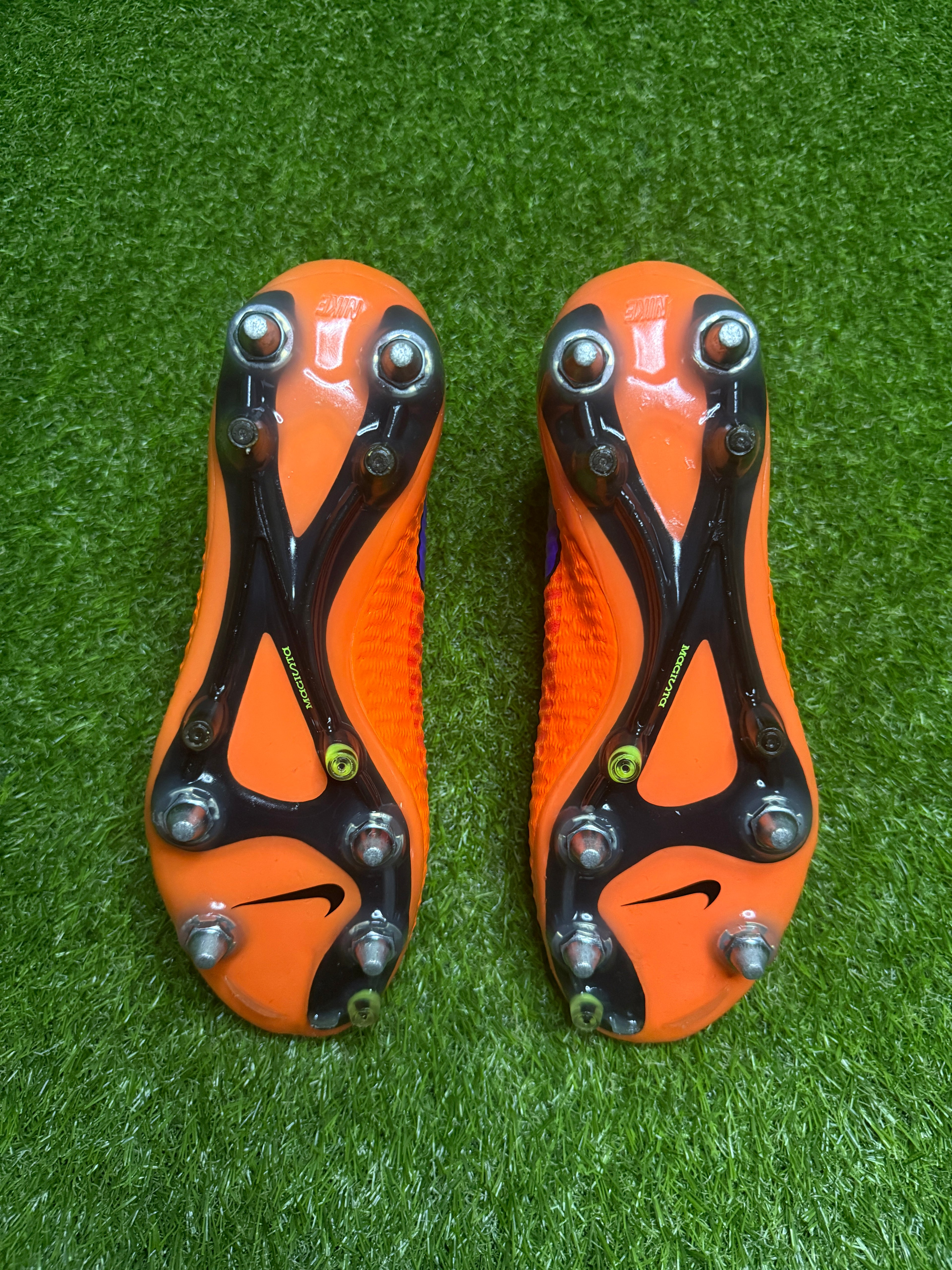 Nike Magista Obra 1 Elite SG-PRO 'Intense Heat'