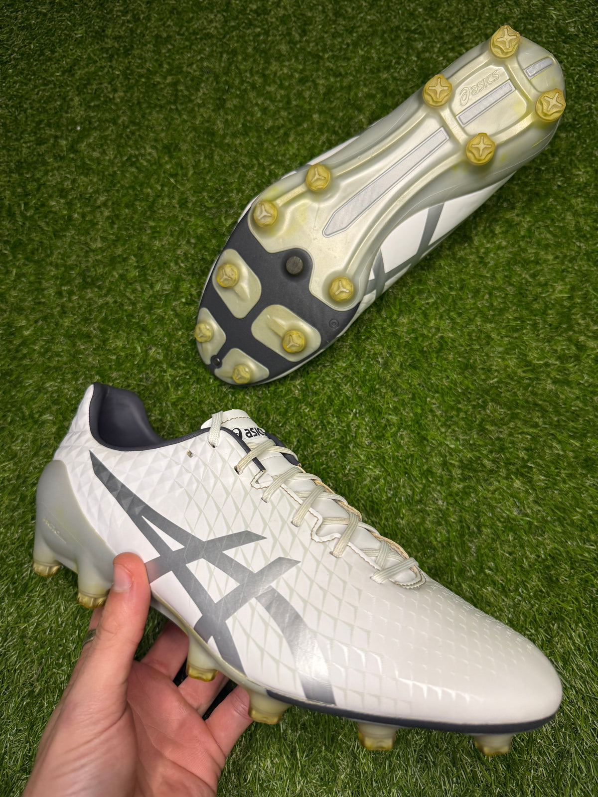 Asics Menace 4 FG 'White/Silver'