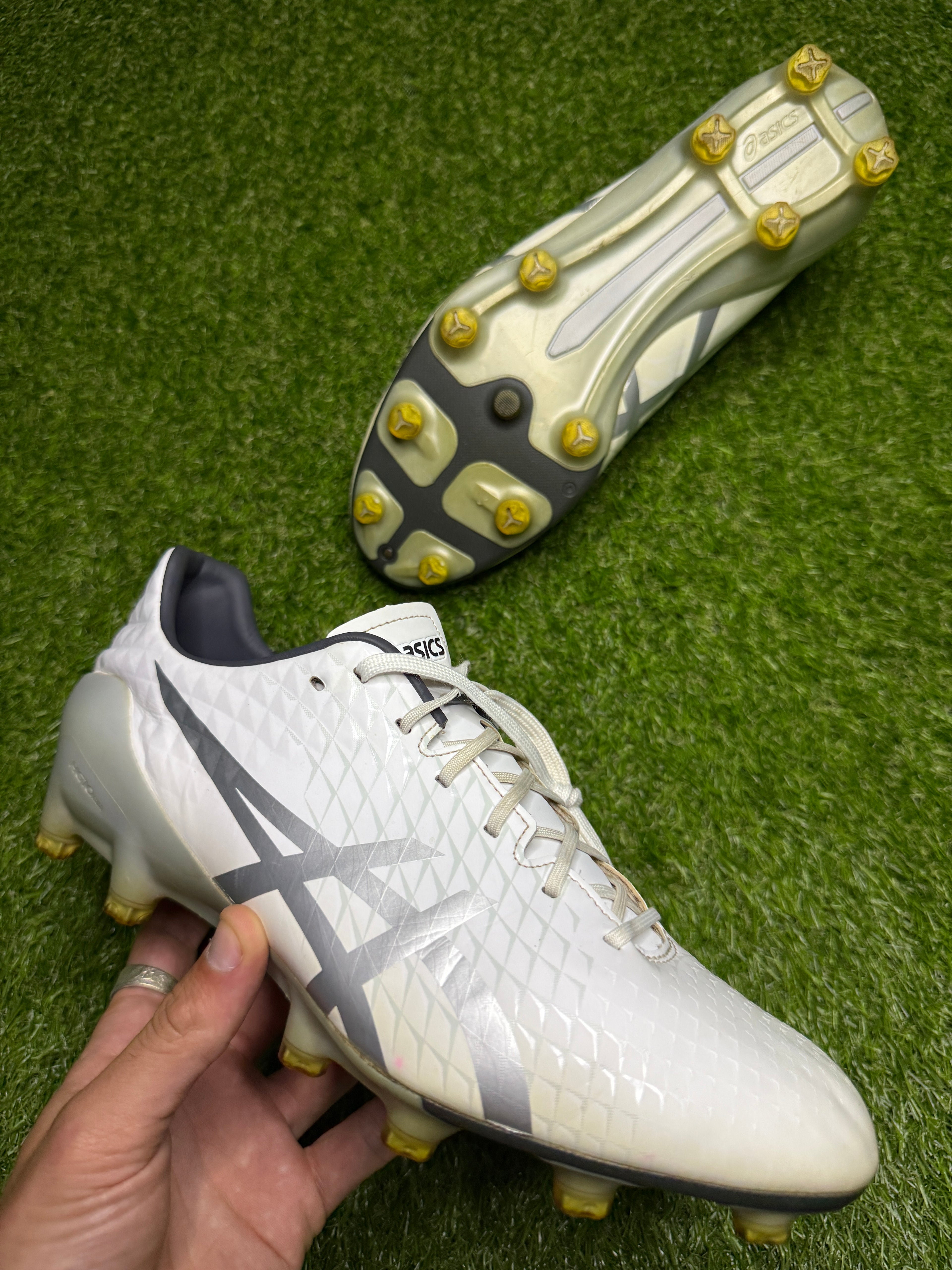 Asics Menace 4 FG 'White/Silver'
