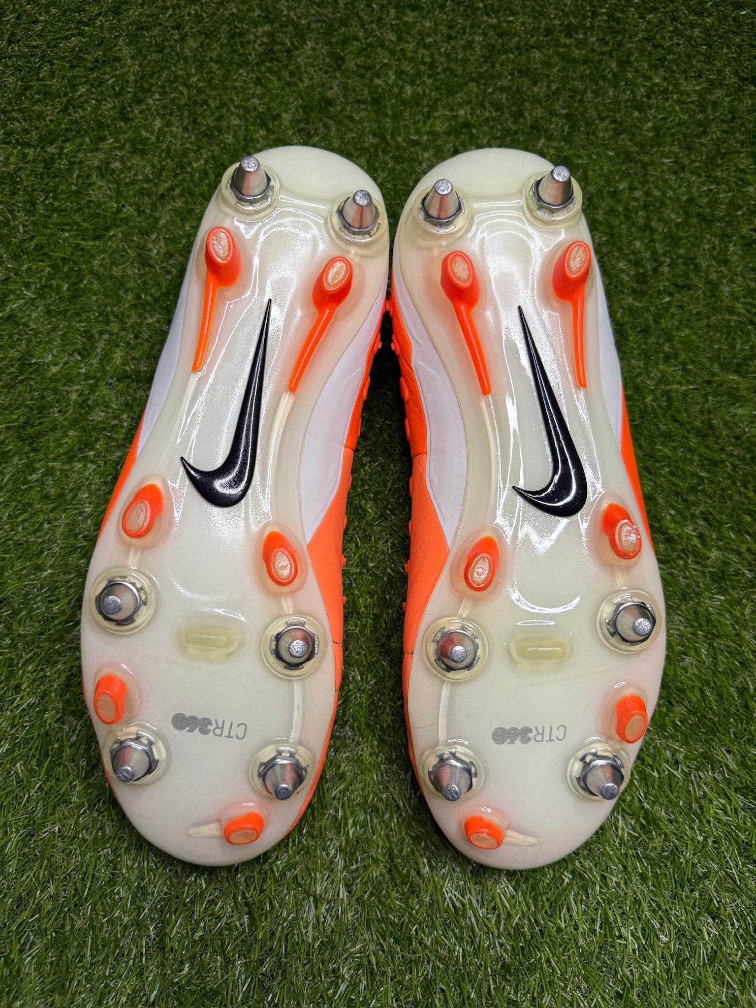 Nike CTR360 Maestri 3 Elite SG-PRO 'Atomic Orange'
