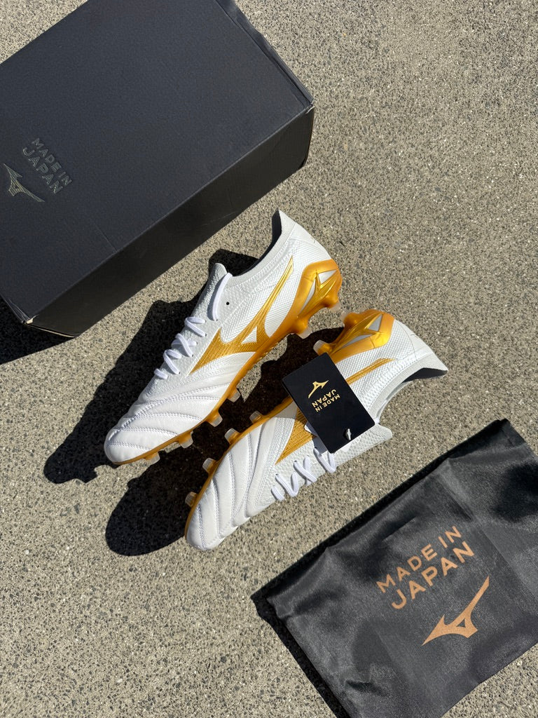 Mizuno Morelia Neo 4 B JAPAN FG 'Bright Gold'