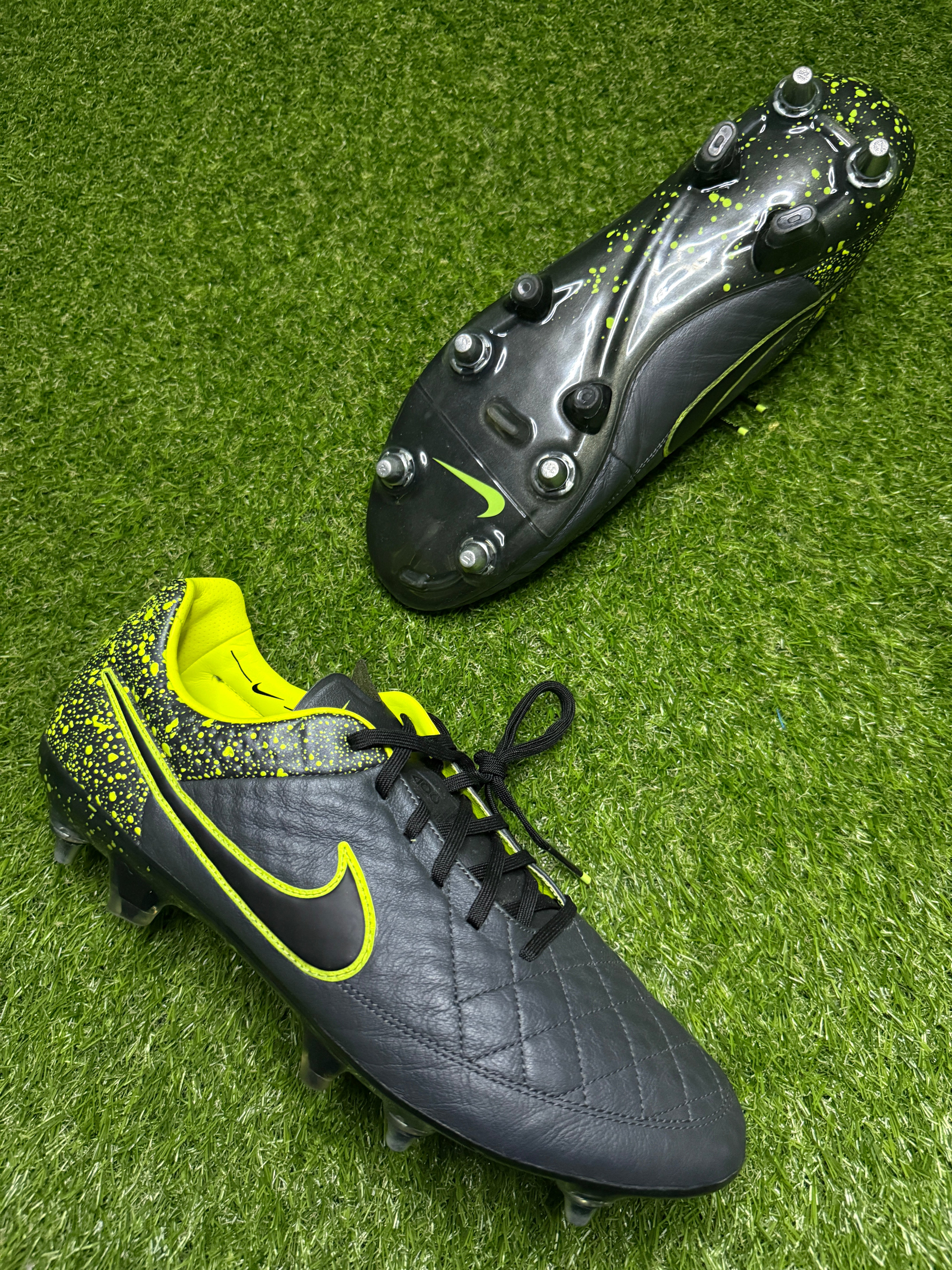 Nike Tiempo Legend 5 Elite SG-PRO 'Electro Flare' – Boot Locker NZ