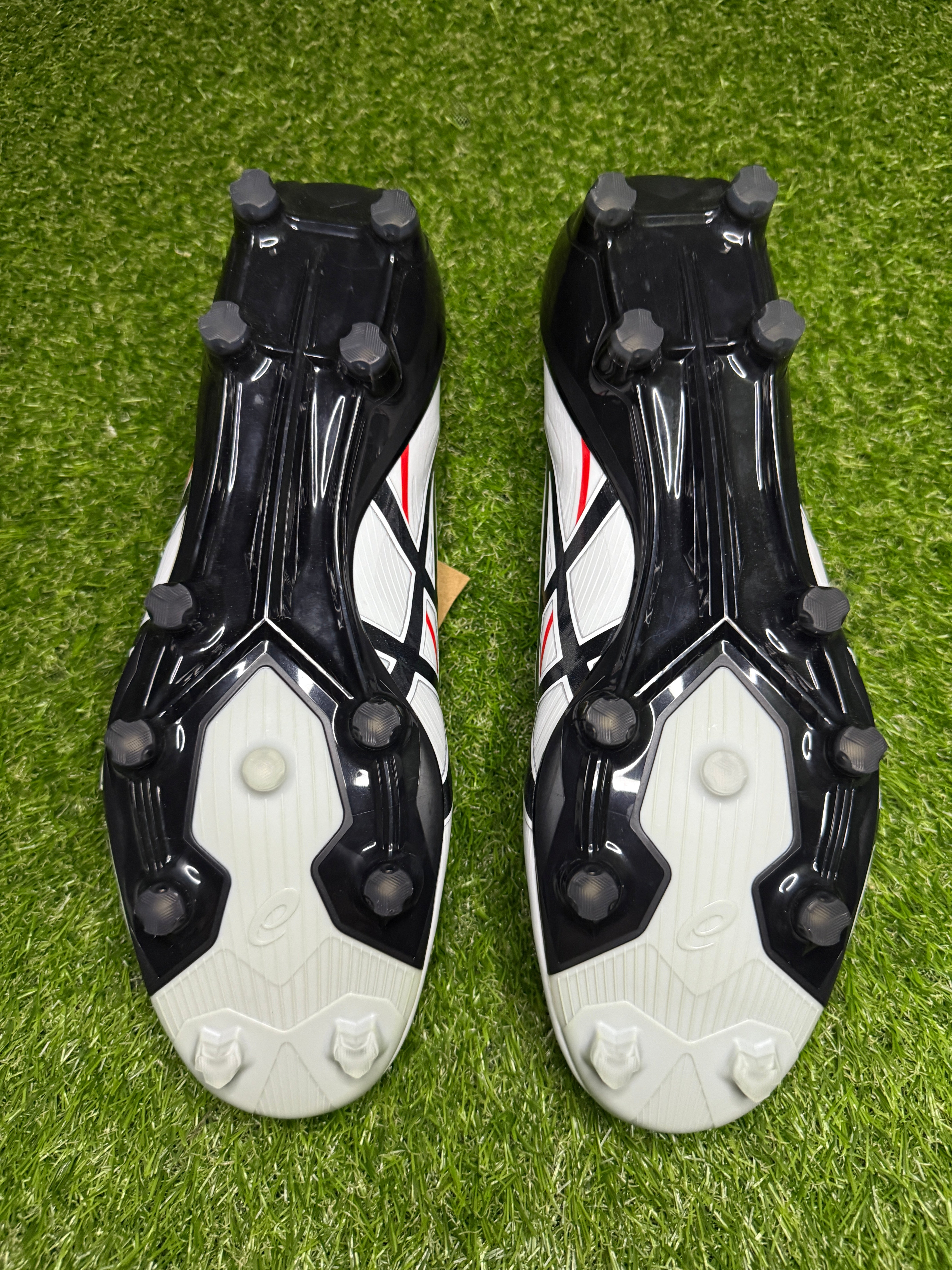 Asics Menace 5 FG 'White/Black' – Boot Locker NZ