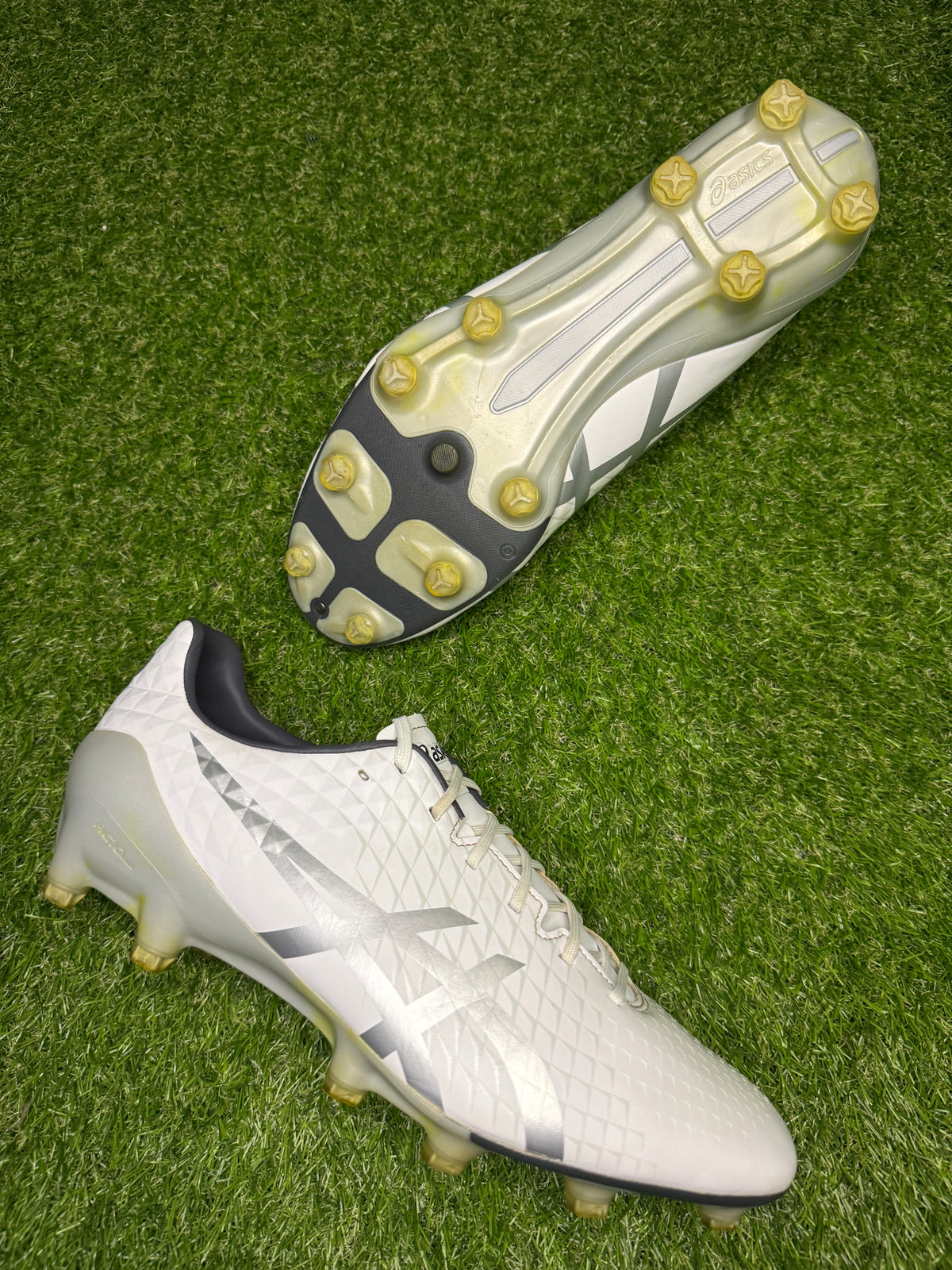 Asics Menace 4 FG 'White/Silver'