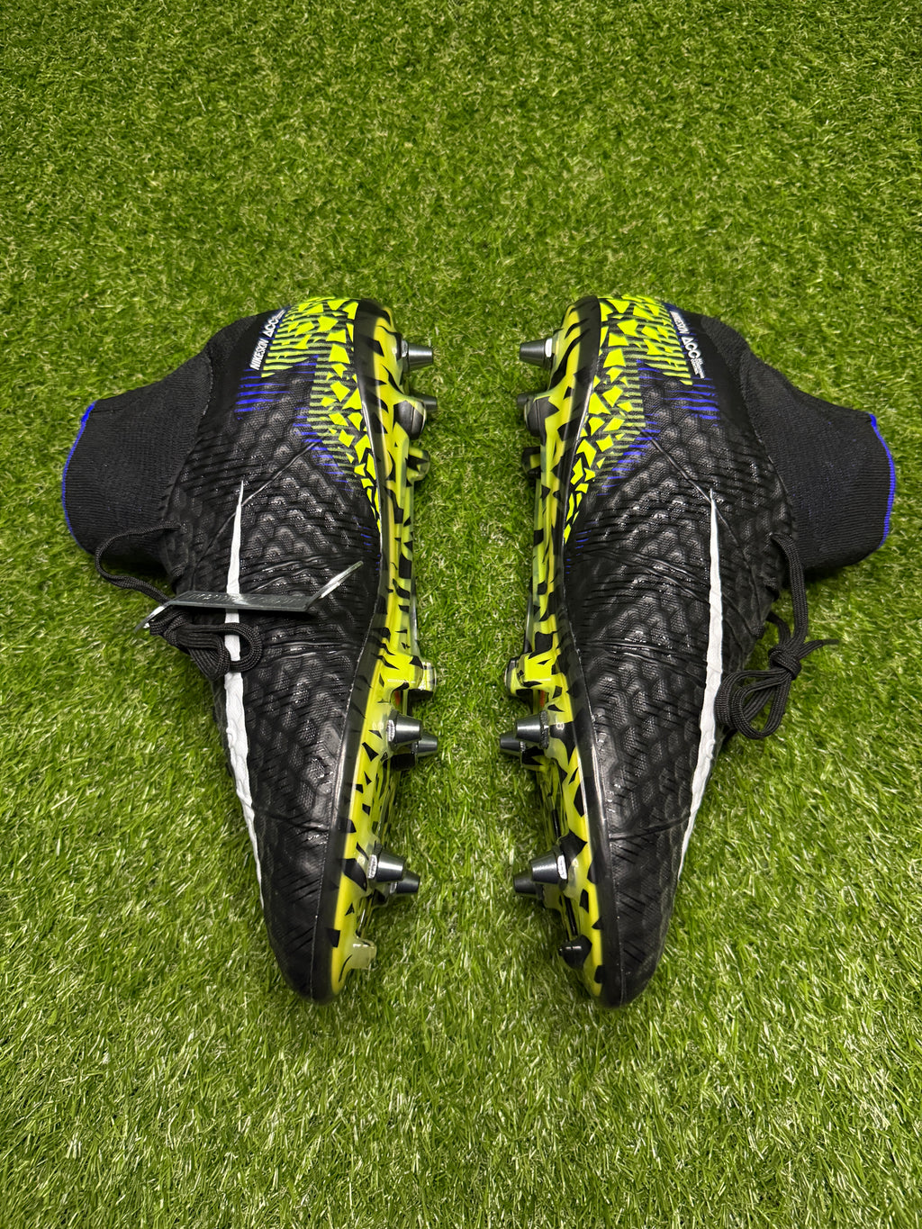 Nike Hypervenom Phantom 2 Elite SG-PRO 'Dark Lightning'